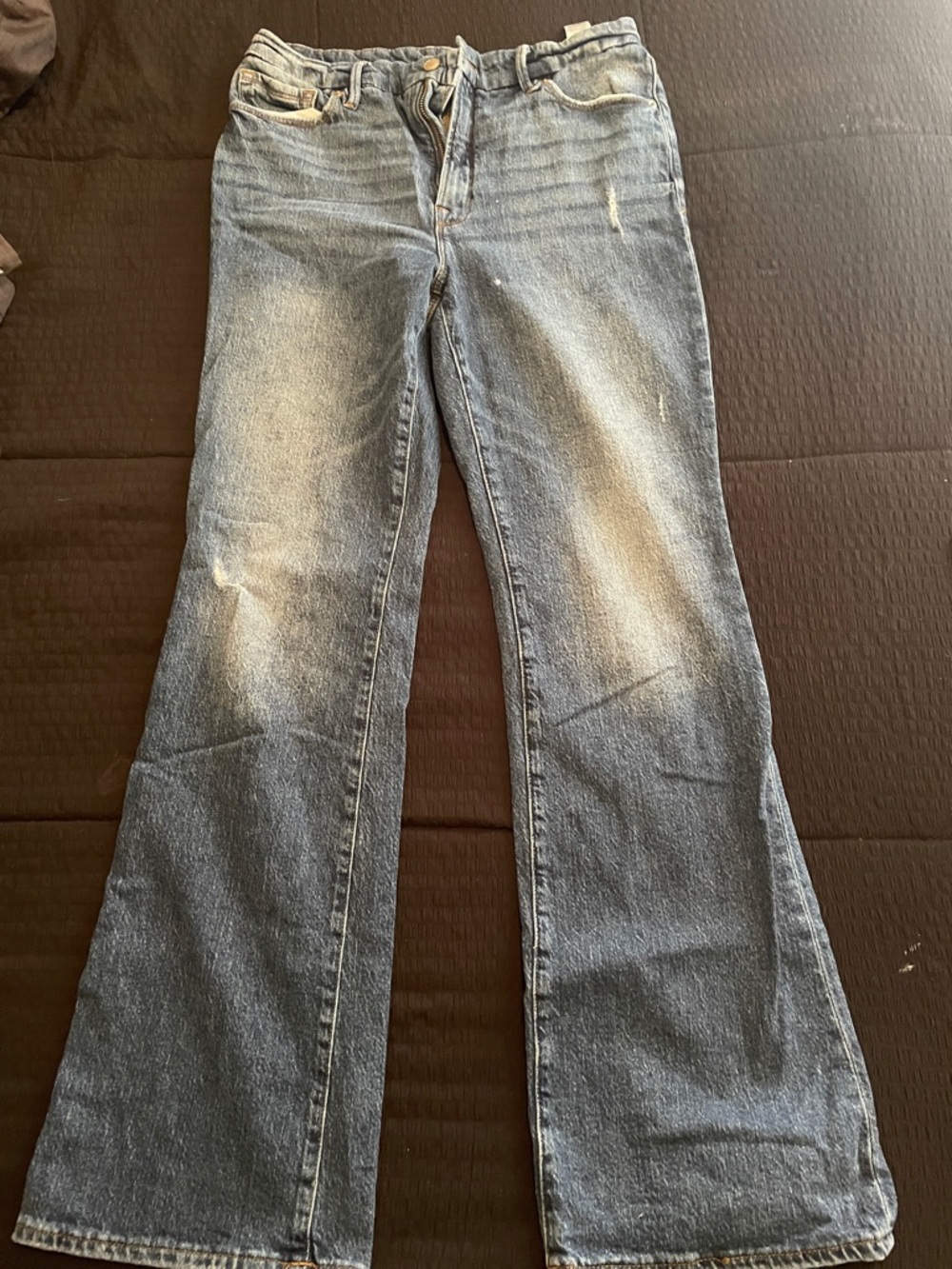 Good American Wide-Leg Flare Jeans in Light Blue Wash